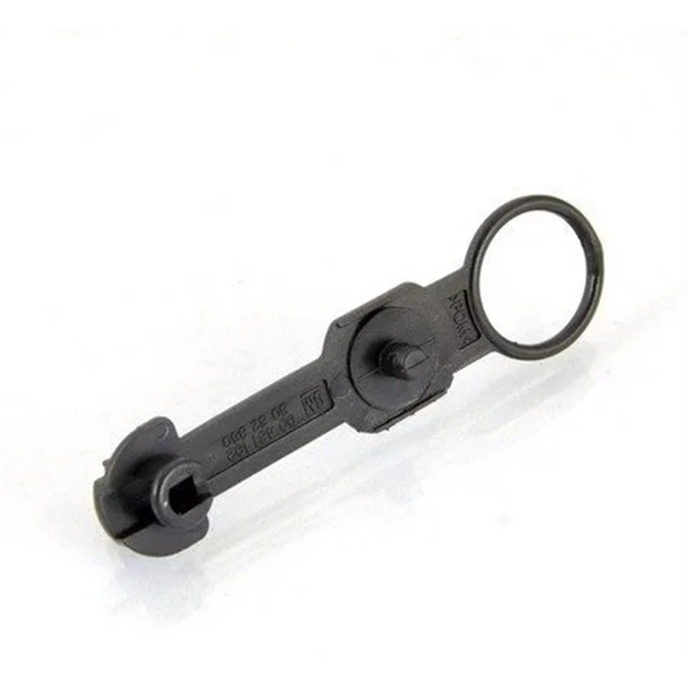 BAGAJ HALI KLİPSİ CORSA C -METTE-